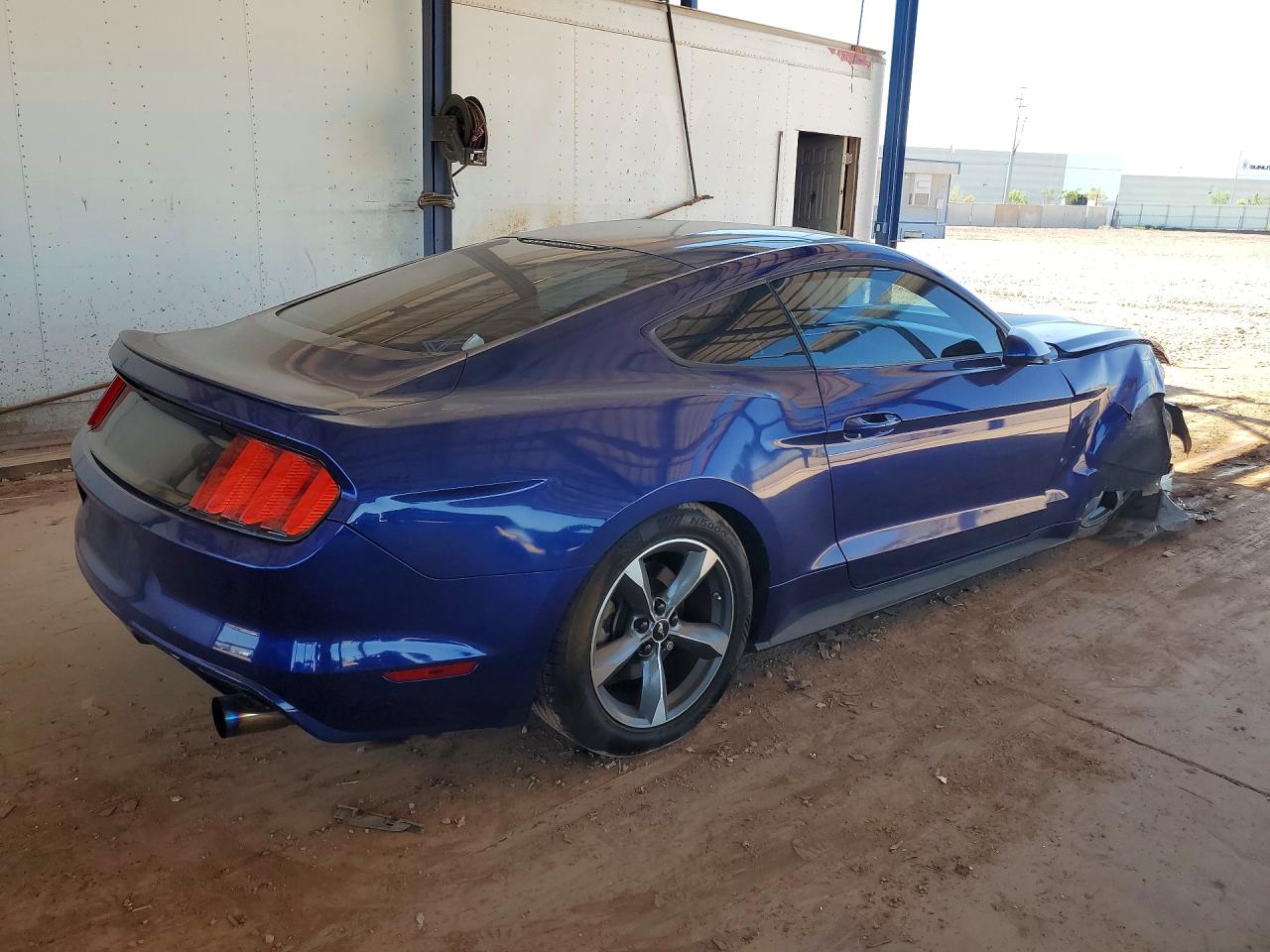 2015 FORD MUSTANG photo 7