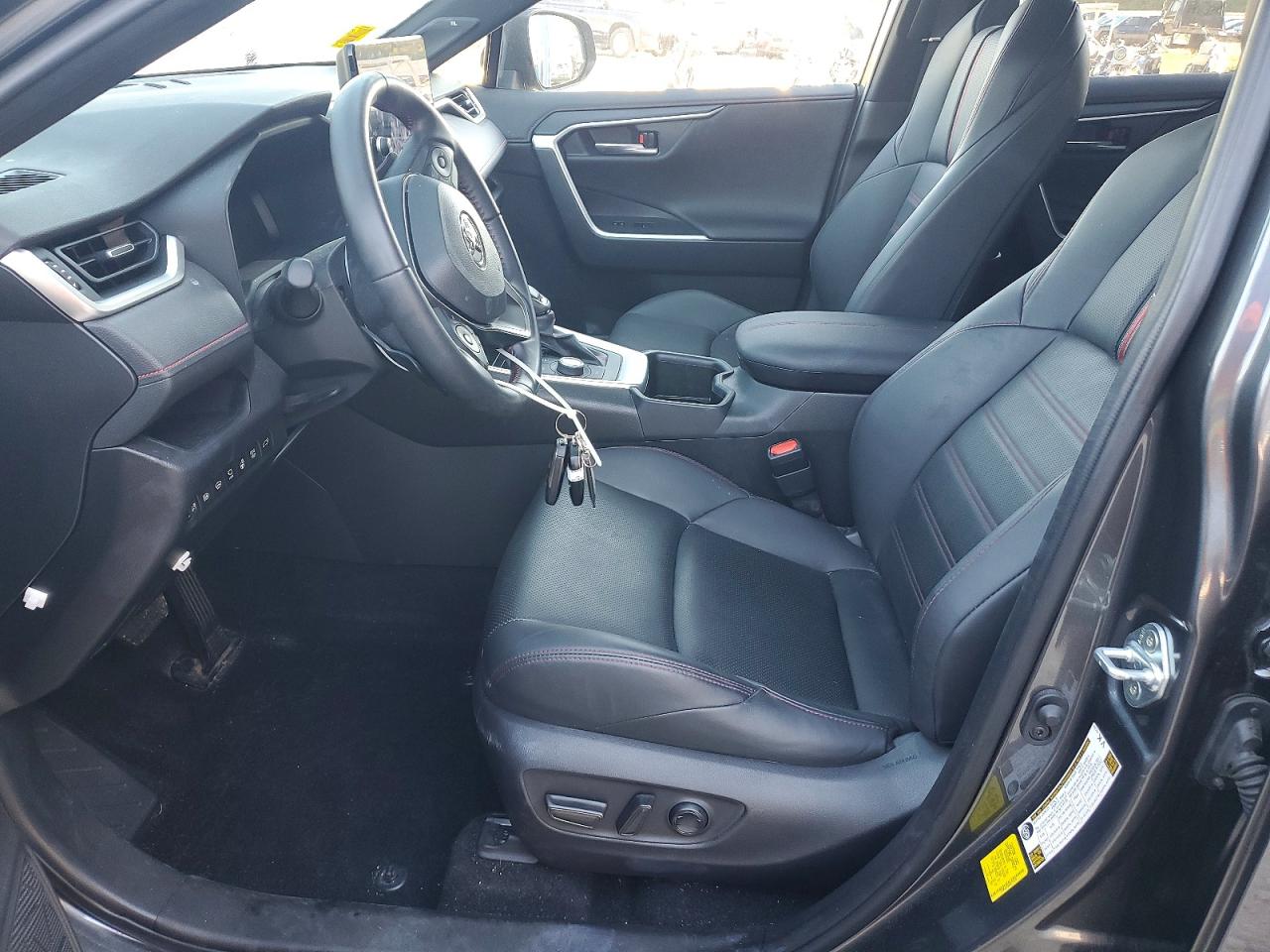 2024 TOYOTA RAV4 PRIME XSE photo 19