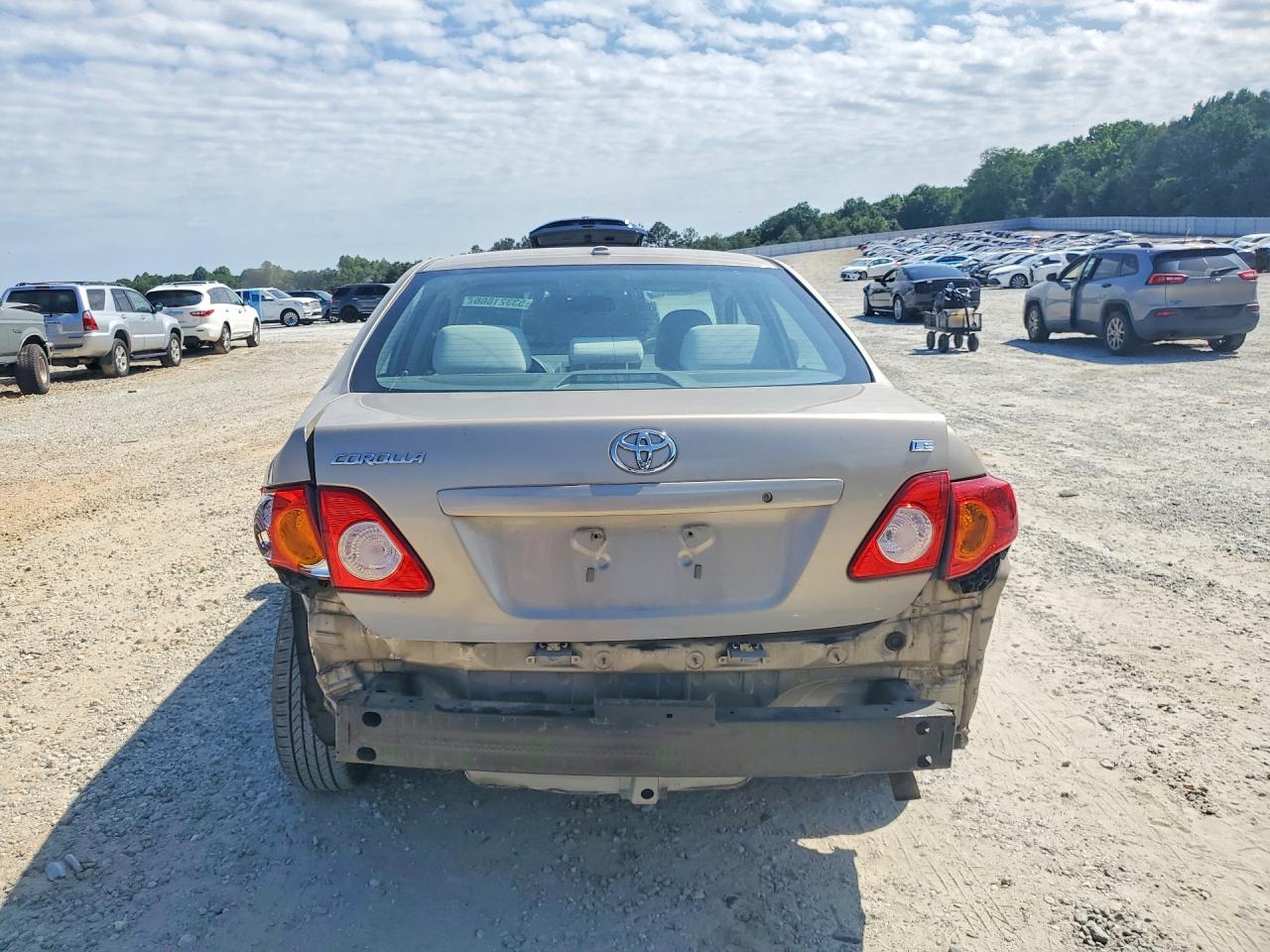 2009 TOYOTA COROLLA LE photo 16