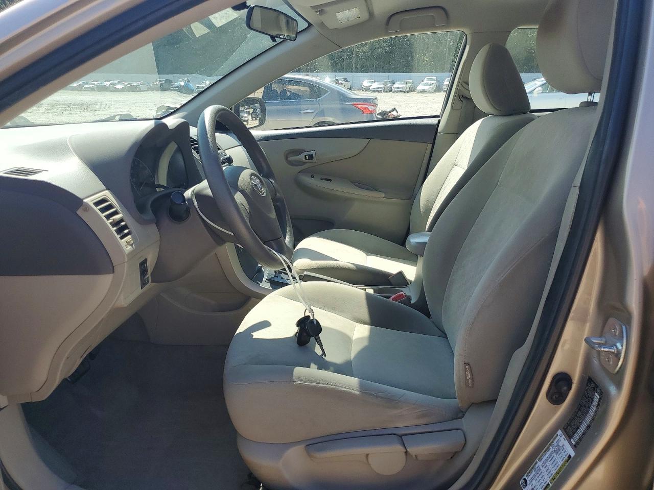 2009 TOYOTA COROLLA LE photo 19