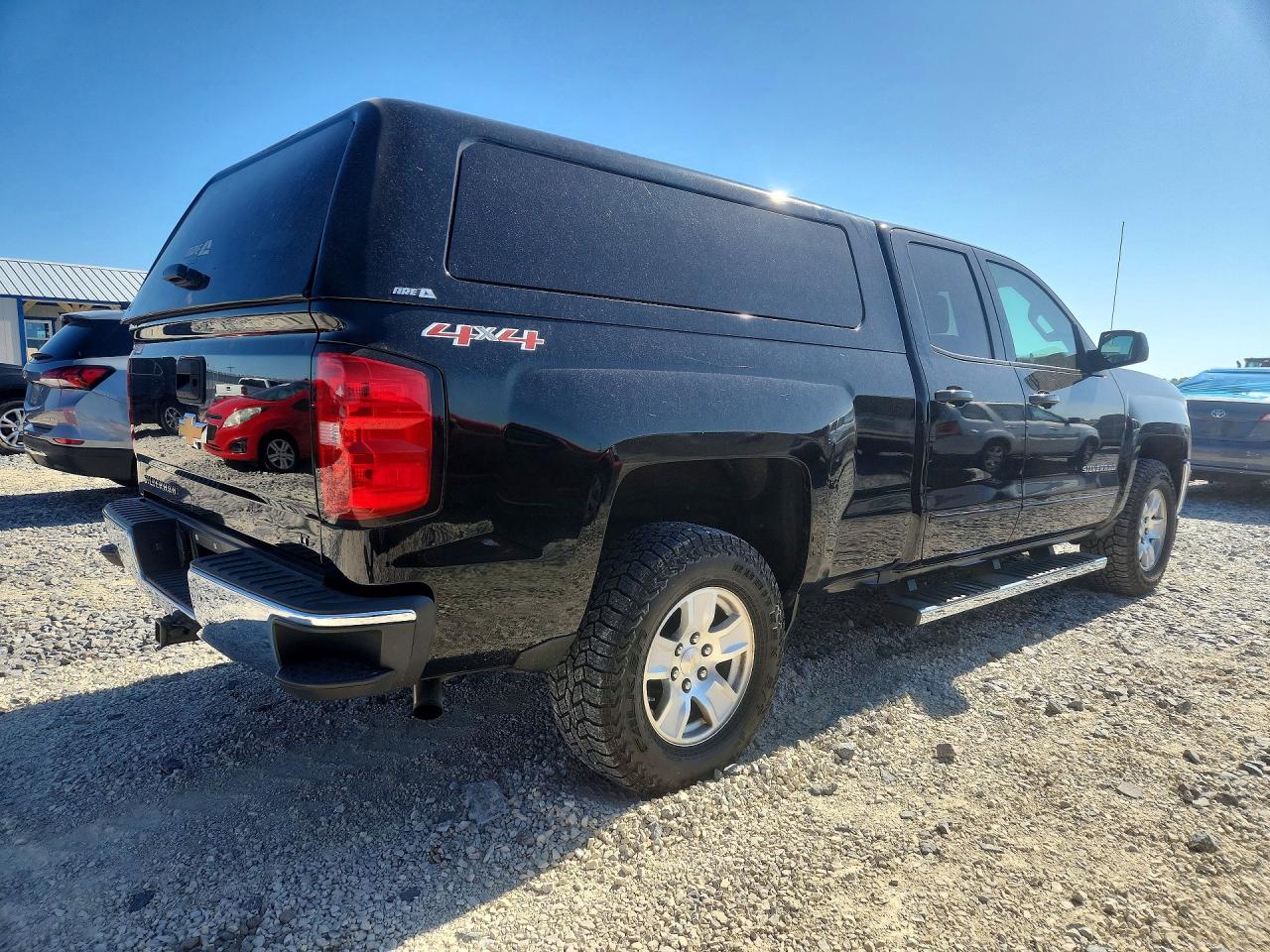 2017 CHEVROLET SILVERADO K1500 LT photo 7