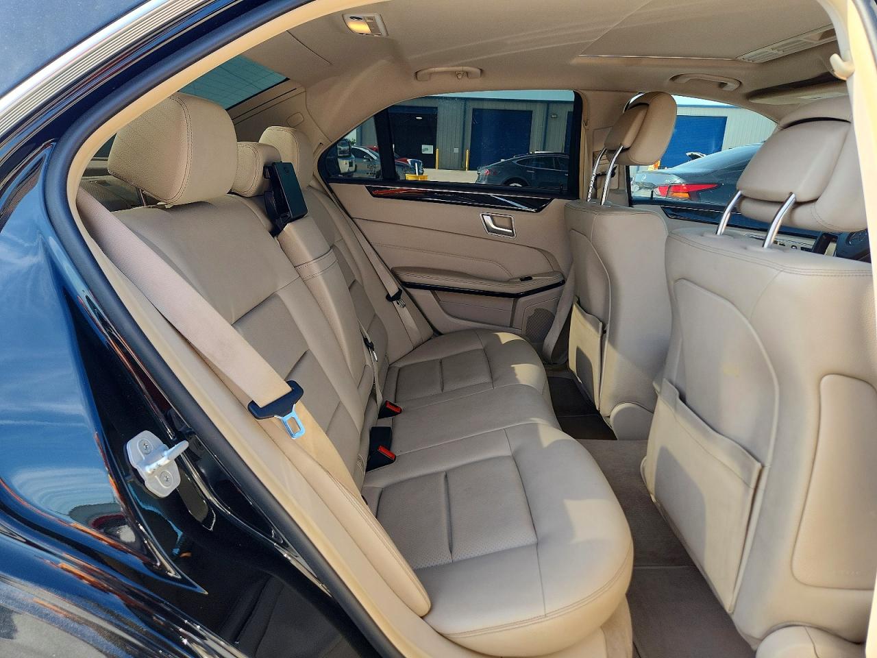 2016 MERCEDES-BENZ E 350 photo 19
