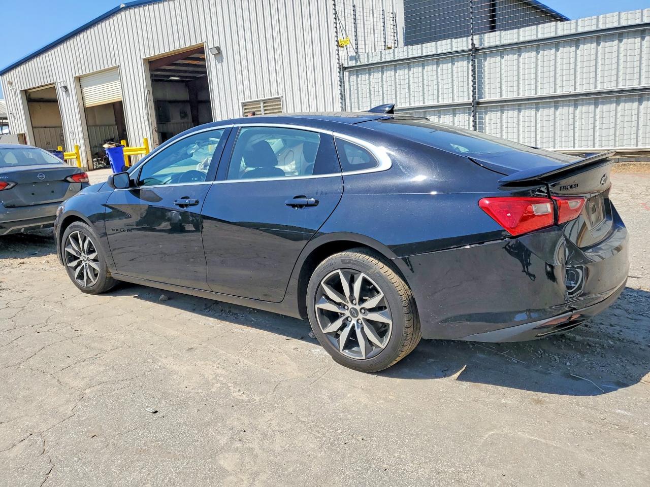 2021 CHEVROLET MALIBU RS photo 3