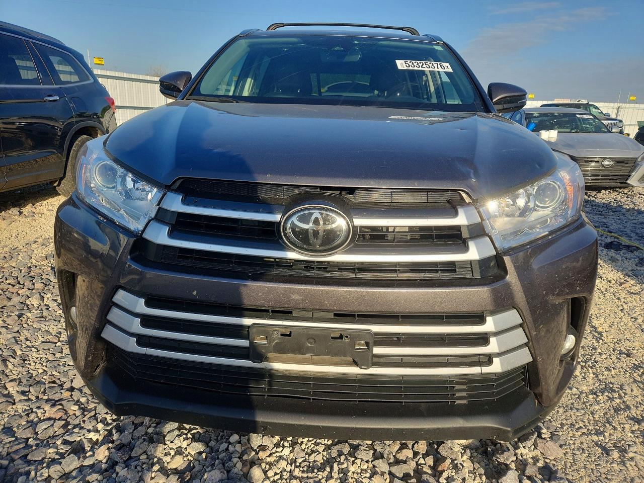 2017 TOYOTA HIGHLANDER XLE photo 13