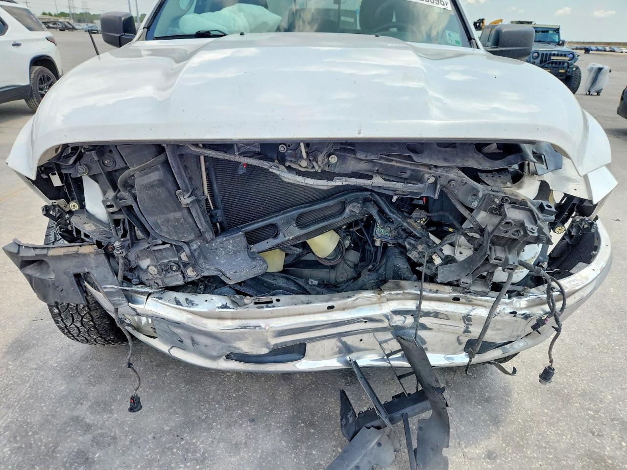 2016 RAM 1500 SLT photo 21