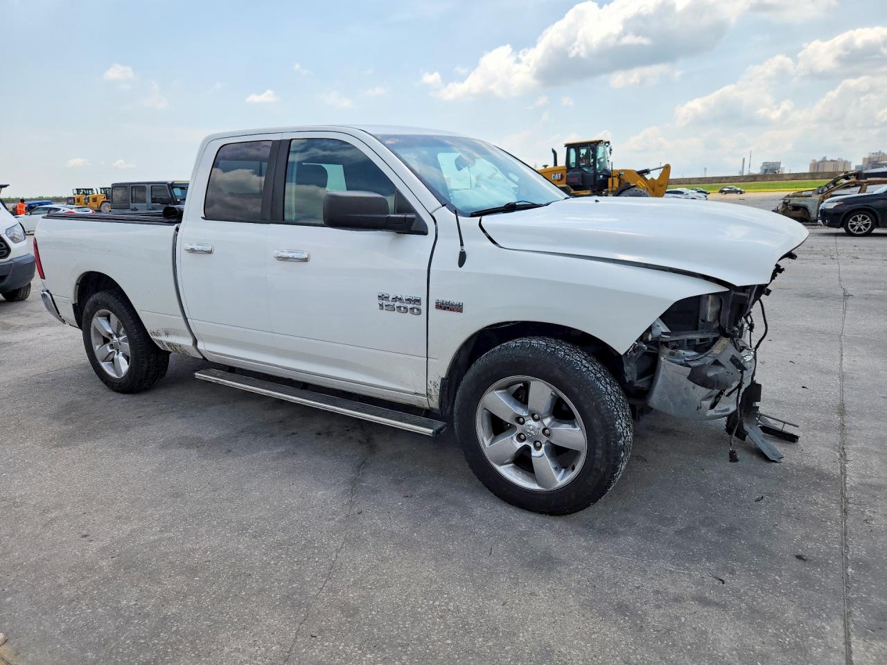 2016 RAM 1500 SLT photo 7