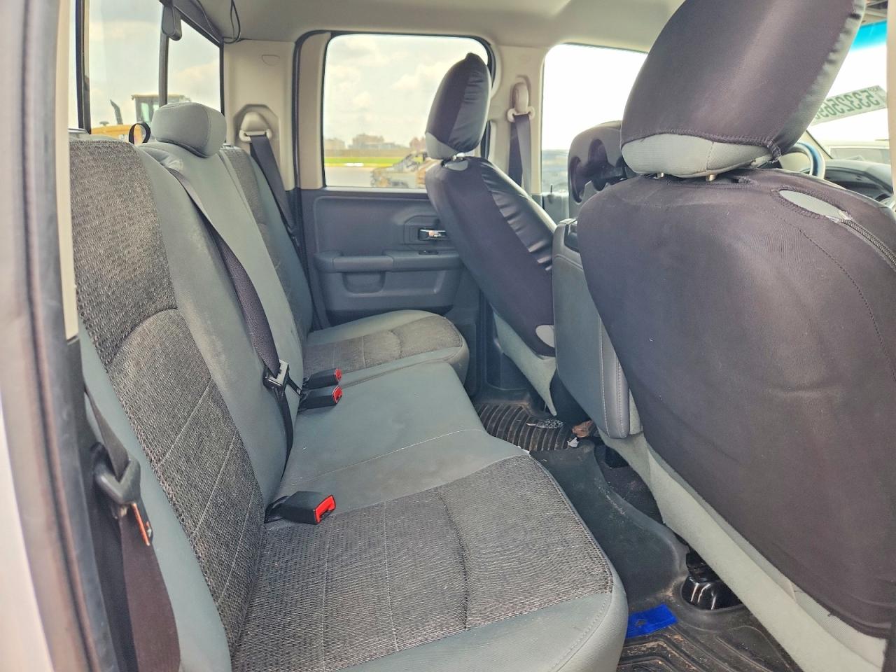 2016 RAM 1500 SLT photo 19