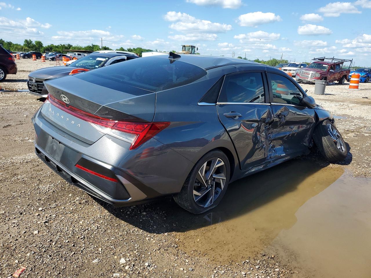 2025 HYUNDAI ELANTRA SEL photo 7