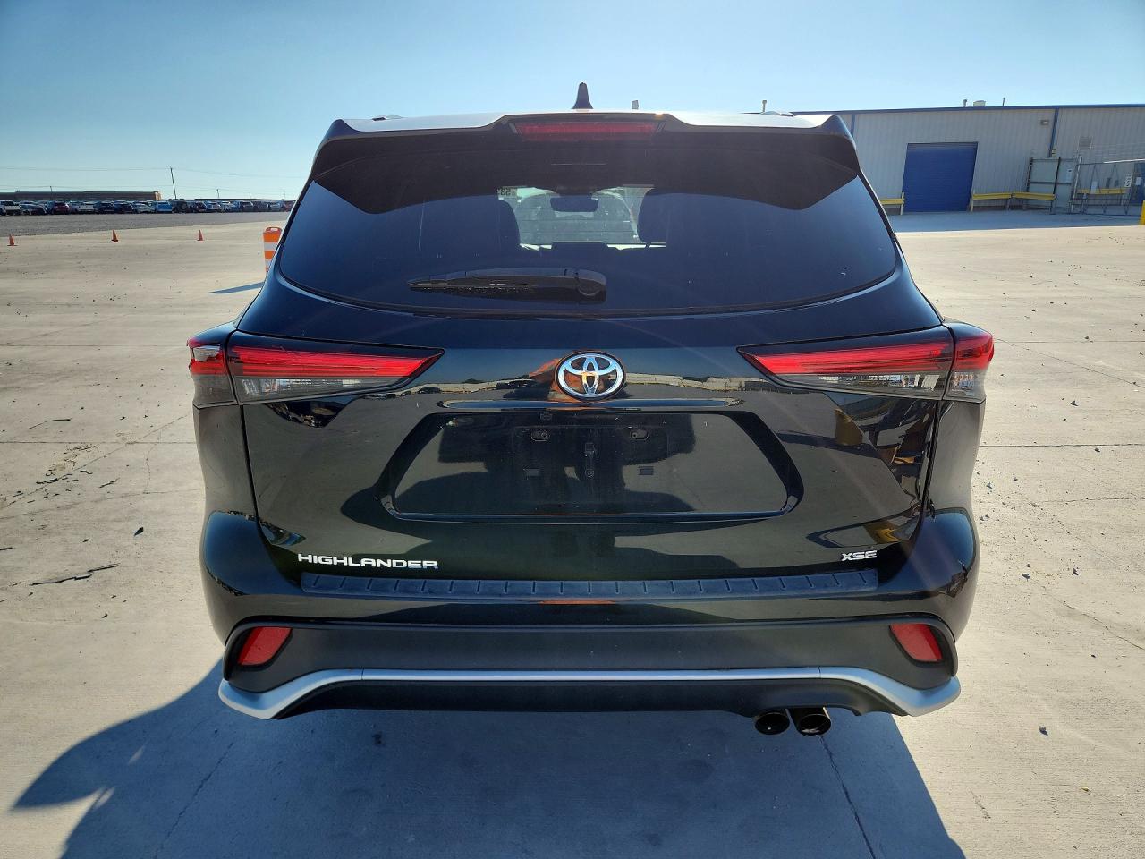2023 TOYOTA HIGHLANDER XSE photo 11