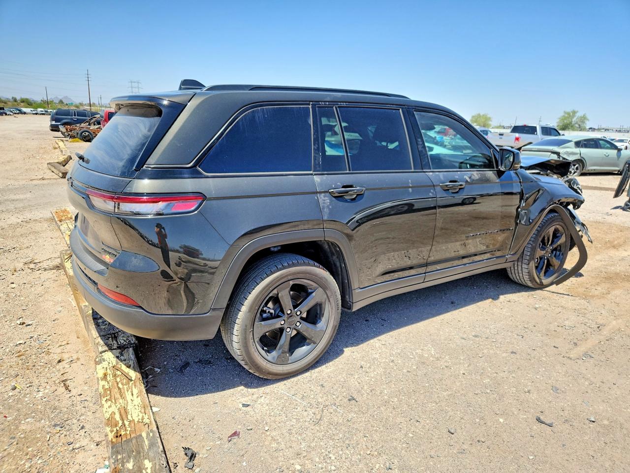 2023 JEEP GRAND CHEROKEE LIMITED photo 5