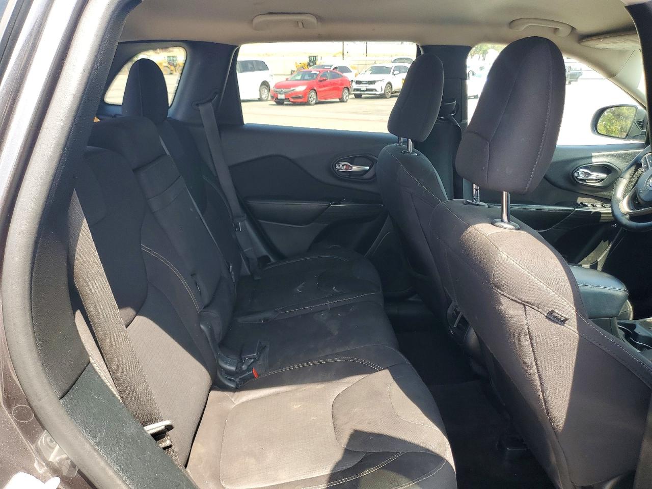 2016 JEEP CHEROKEE LATITUDE photo 28