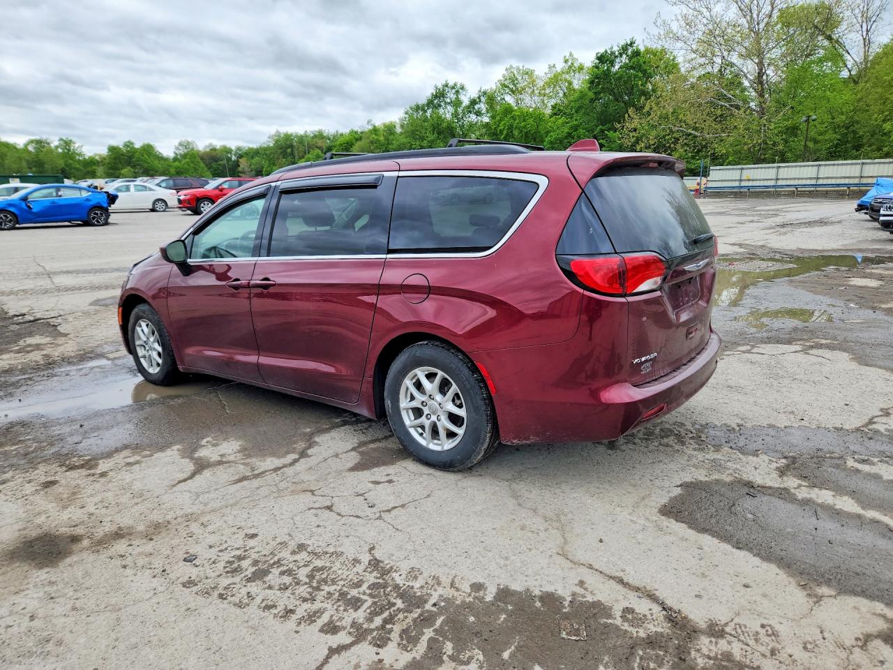 2020 CHRYSLER VOYAGER LXI photo 4