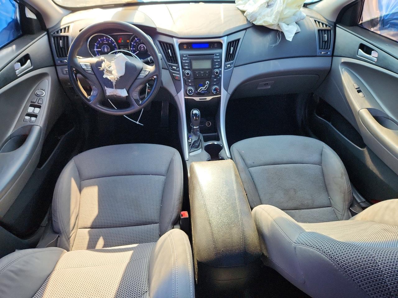 2012 HYUNDAI SONATA GLS photo 15