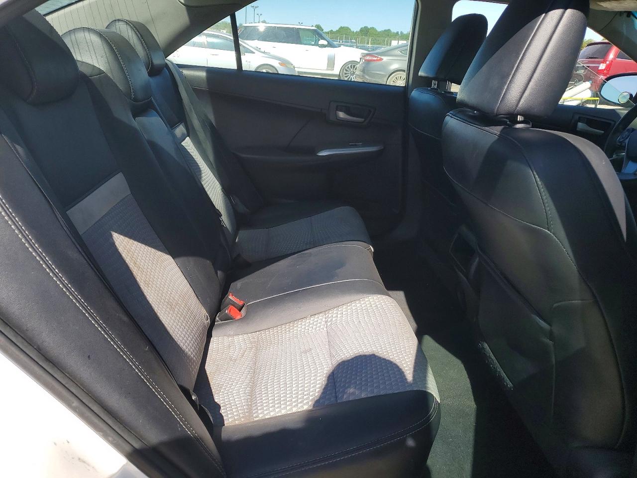2014 TOYOTA CAMRY SE photo 19