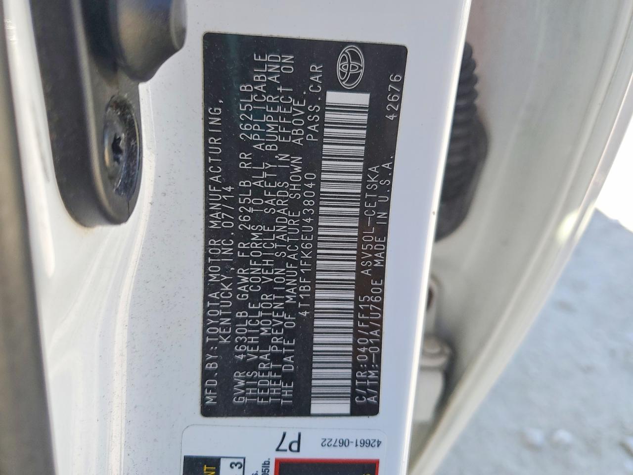 2014 TOYOTA CAMRY SE photo 23