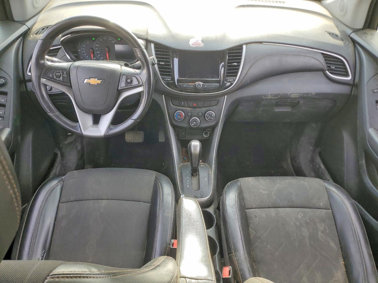 2022 CHEVROLET TRAX 1LT photo 8