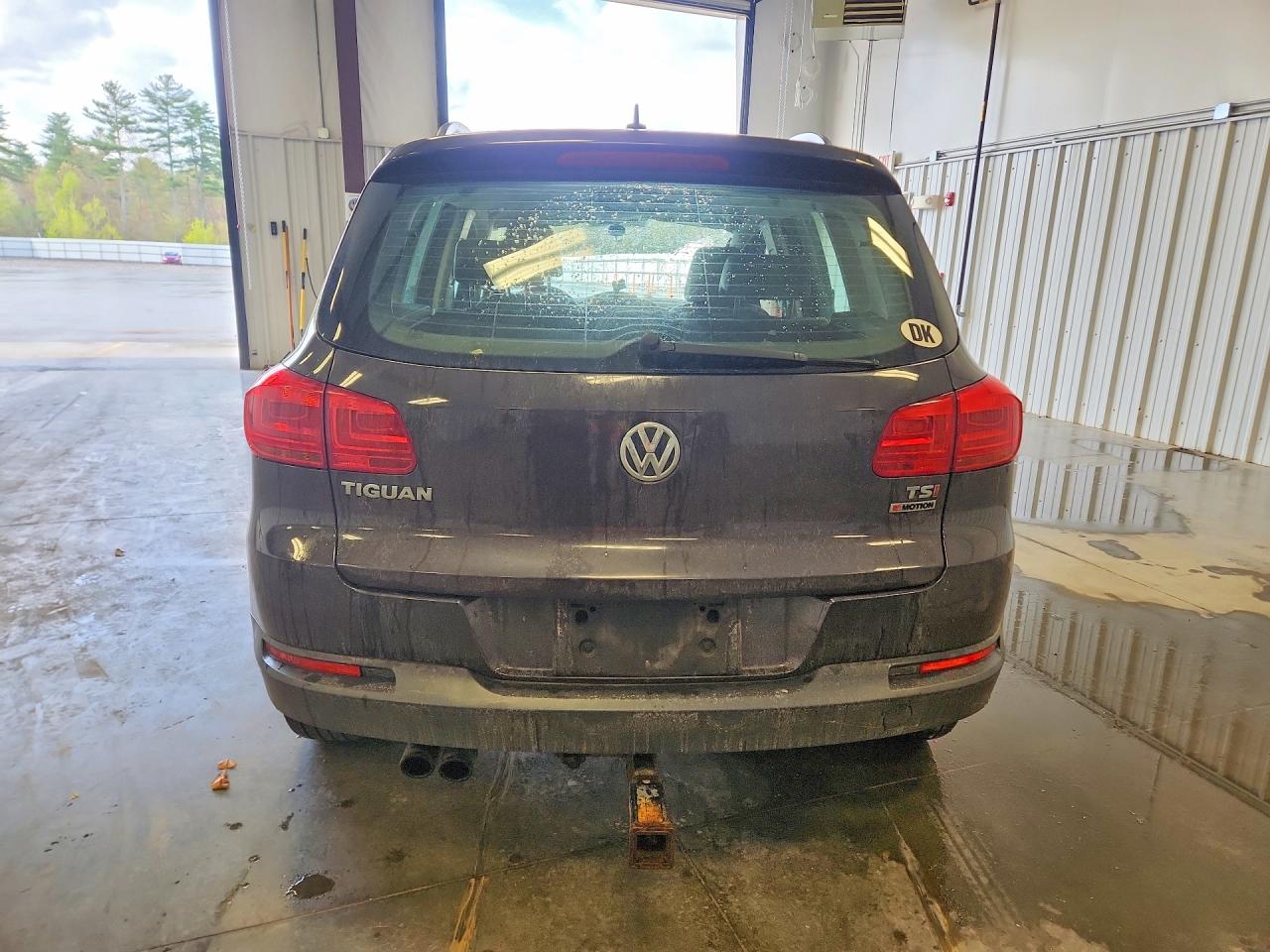 2016 VOLKSWAGEN TIGUAN S photo 11