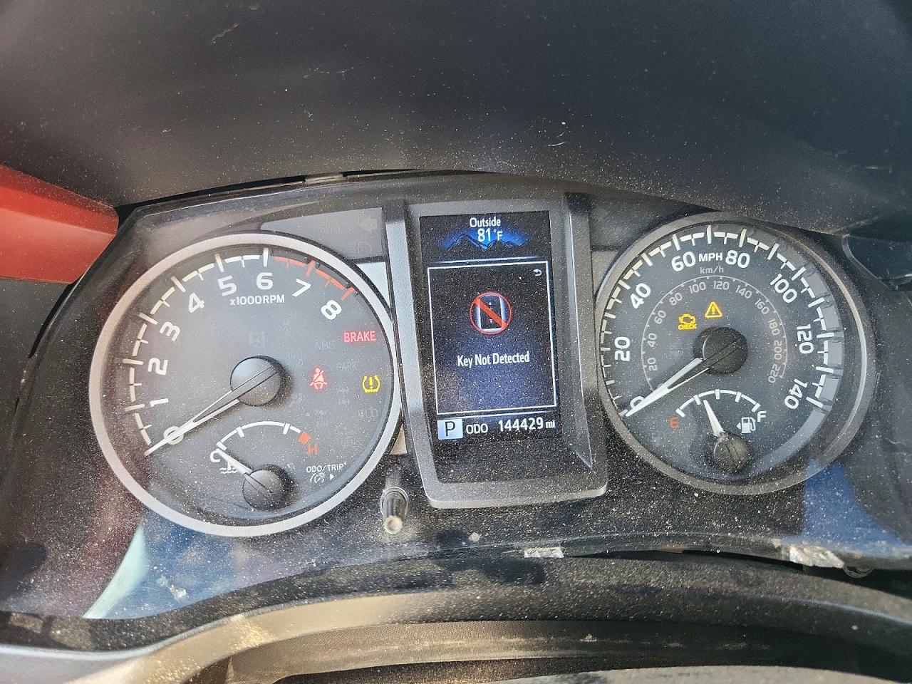 2019 TOYOTA TACOMA TRD SPORT photo 9