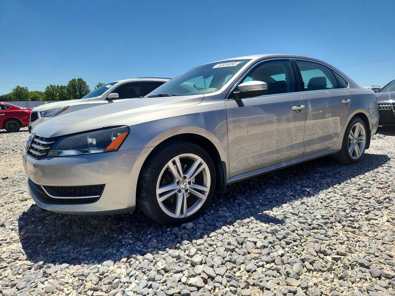 2014 VOLKSWAGEN PASSAT