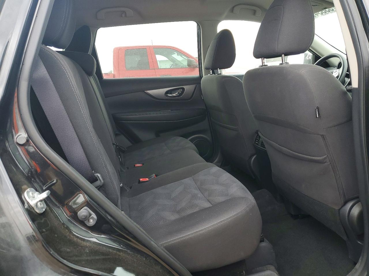 2016 NISSAN ROGUE SV photo 11