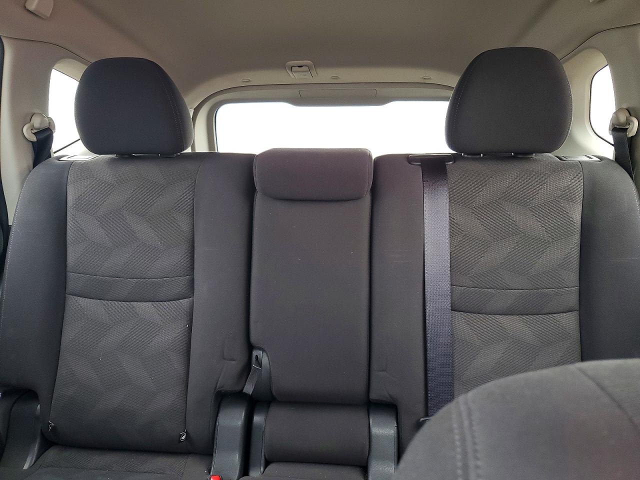 2016 NISSAN ROGUE SV photo 10
