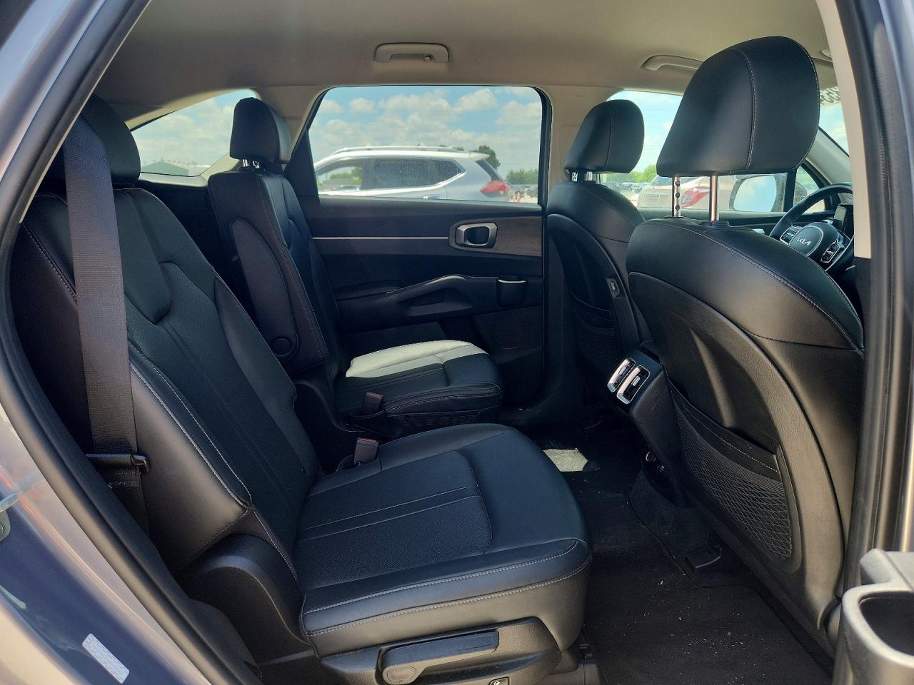 2022 KIA SORENTO EX photo 21