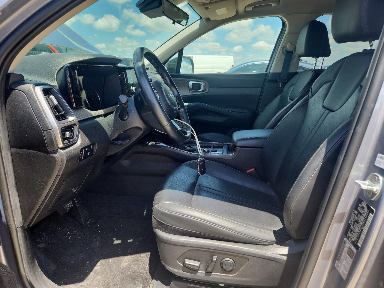2022 KIA SORENTO EX photo 13