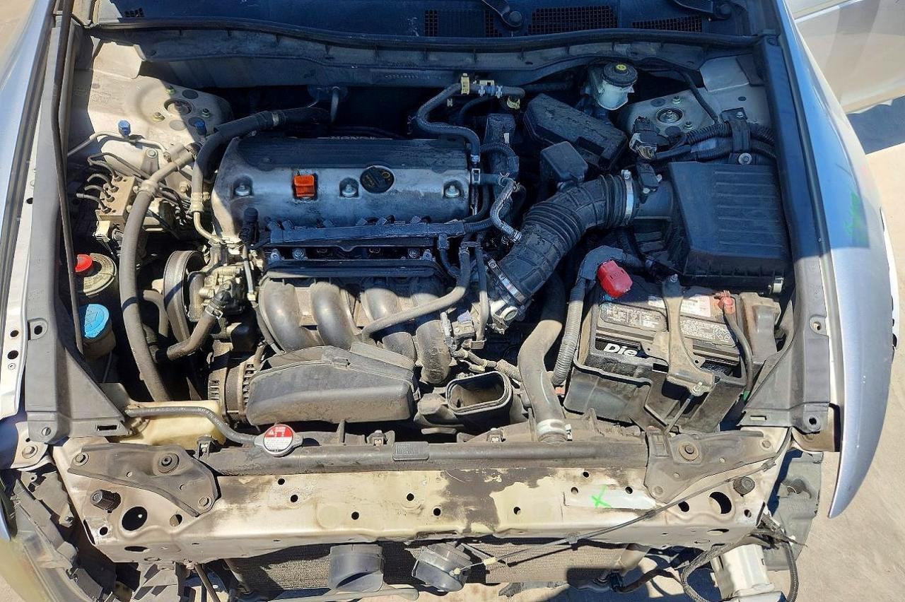 2011 HONDA ACCORD SE photo 11