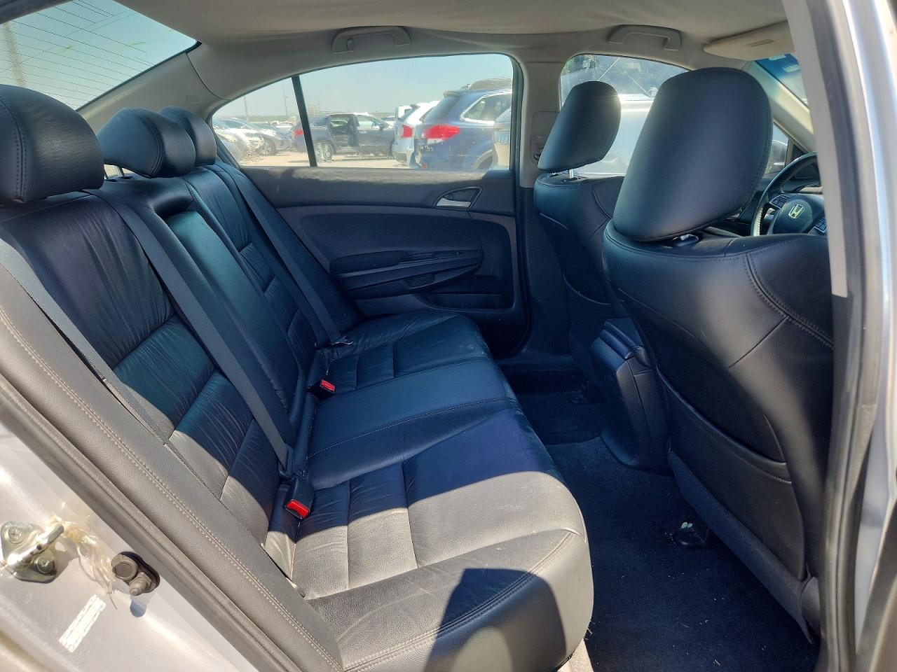 2011 HONDA ACCORD SE photo 10