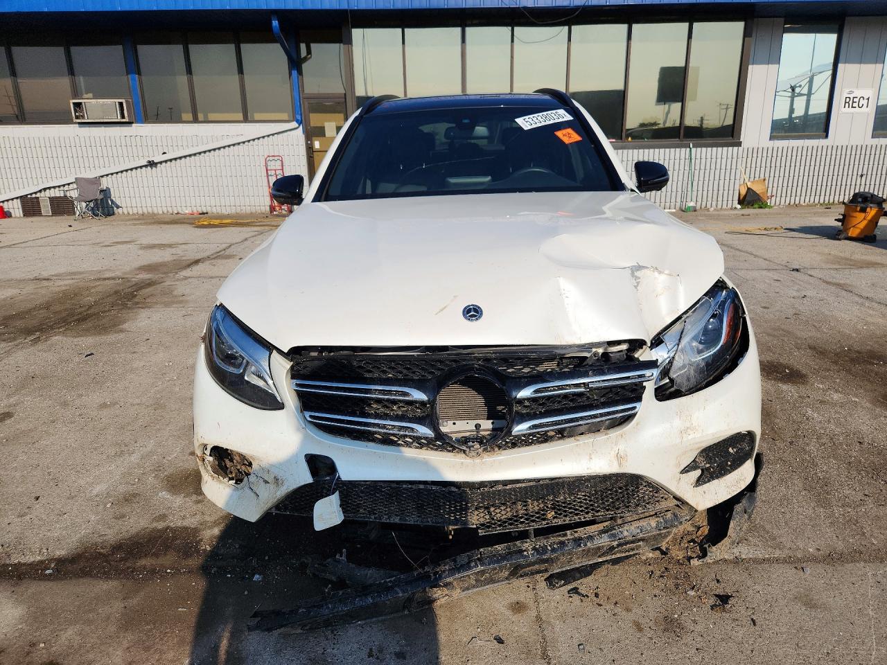 2018 MERCEDES-BENZ GLC 300 4MATIC photo 9