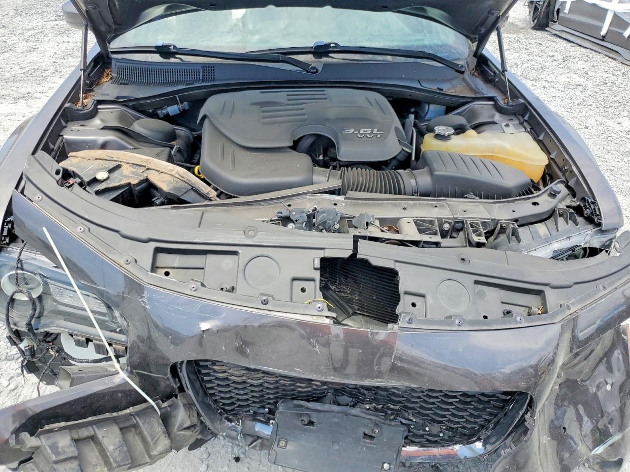 2021 CHRYSLER 300 photo 31
