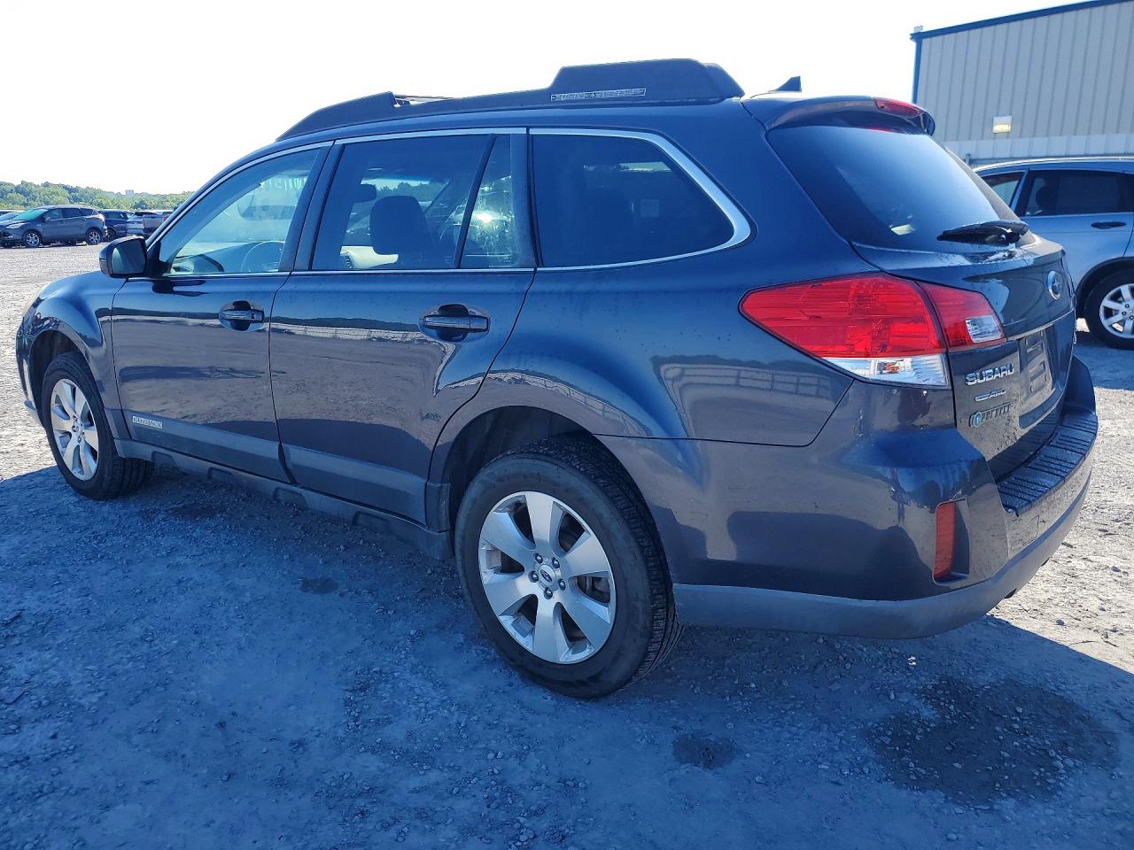 2012 SUBARU OUTBACK 3.6R LIMITED photo 2