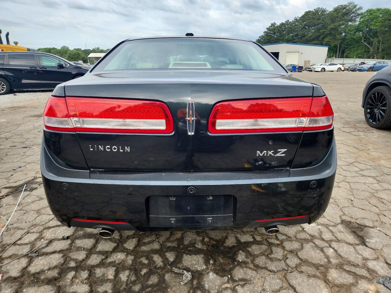 2010 LINCOLN MKZ photo 11