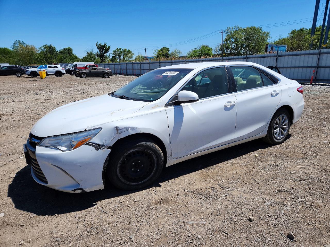 2015 TOYOTA CAMRY