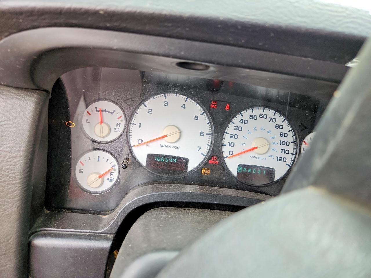 2004 DODGE RAM 1500 ST photo 9
