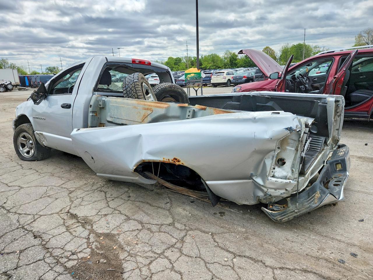 2004 DODGE RAM 1500 ST photo 2