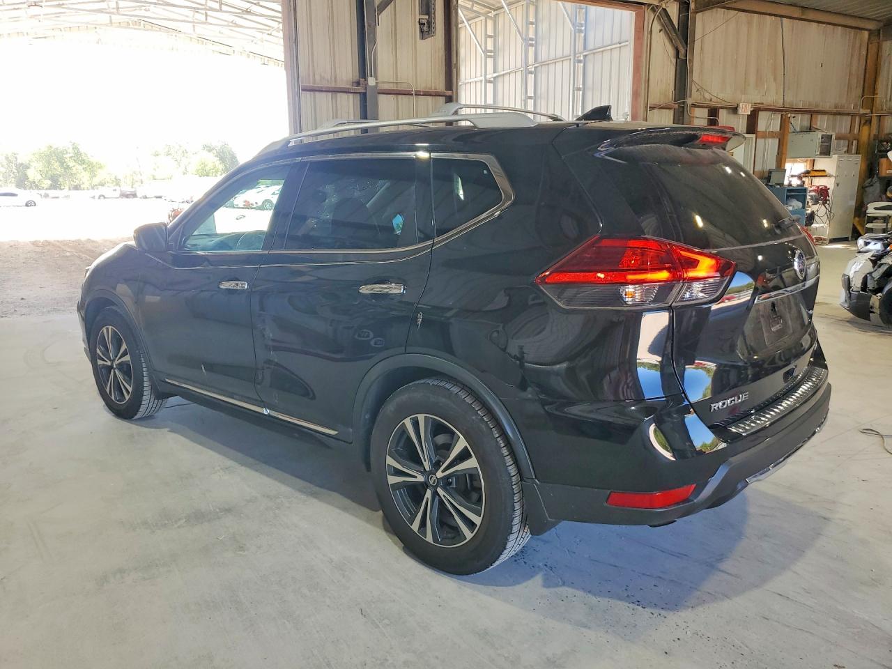 2017 NISSAN ROGUE S photo 3