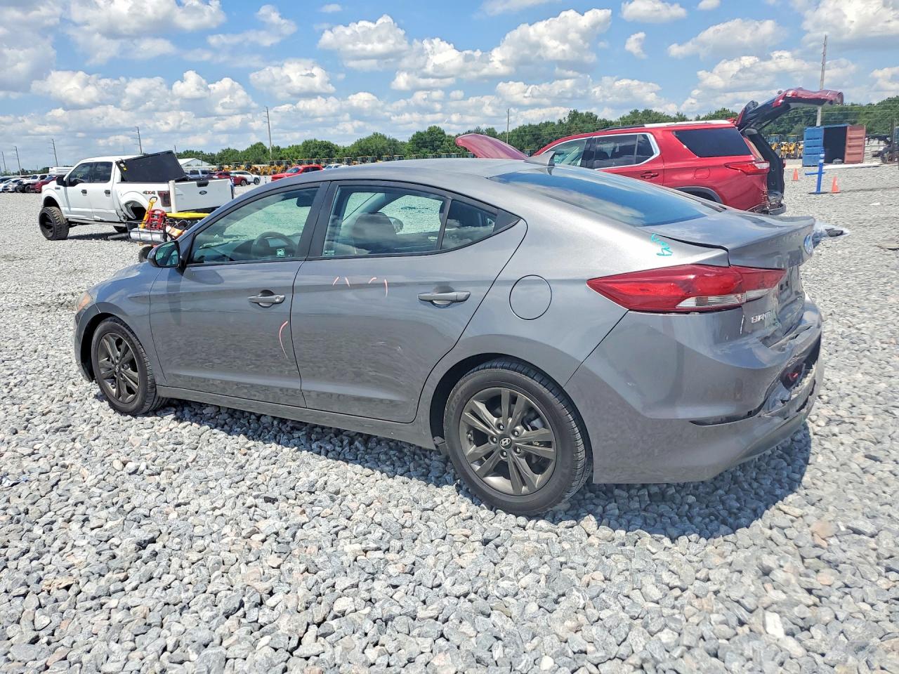 2018 HYUNDAI ELANTRA SEL photo 3