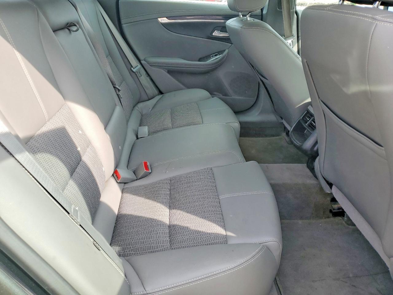 2015 CHEVROLET IMPALA LT photo 19