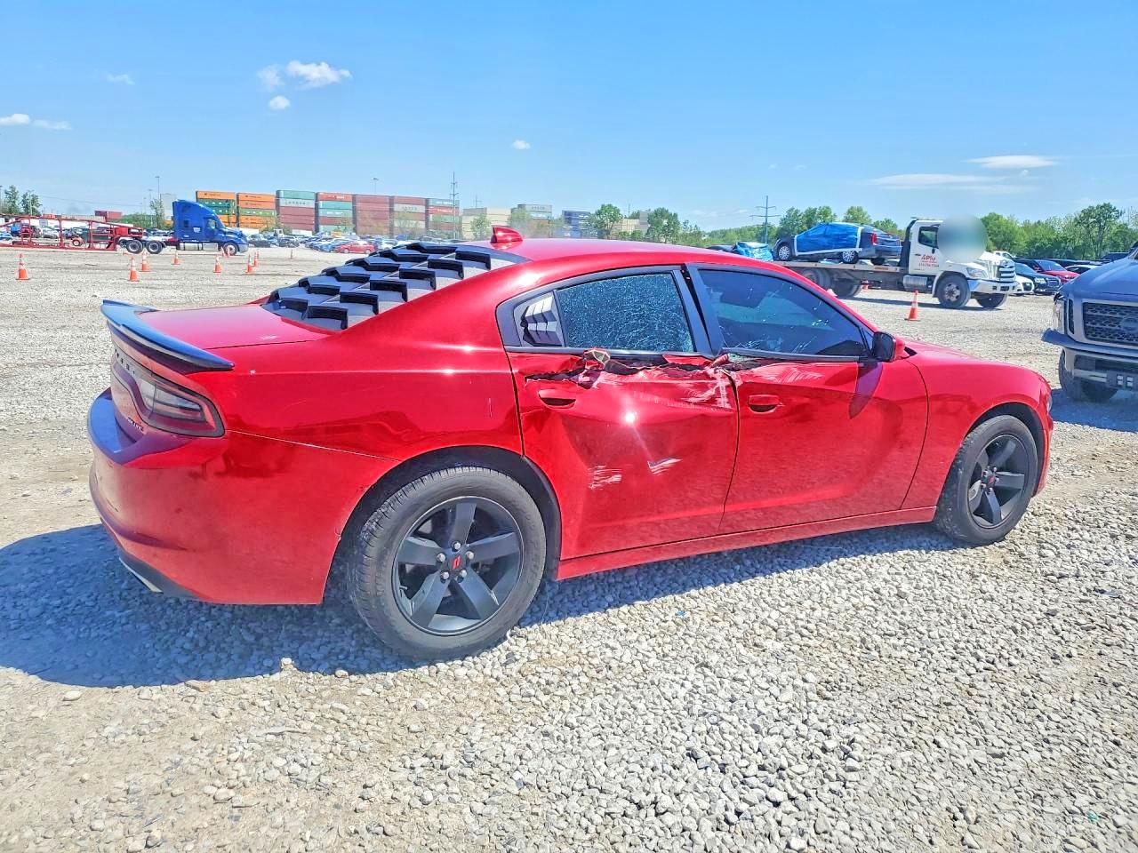 2017 DODGE CHARGER SXT photo 5