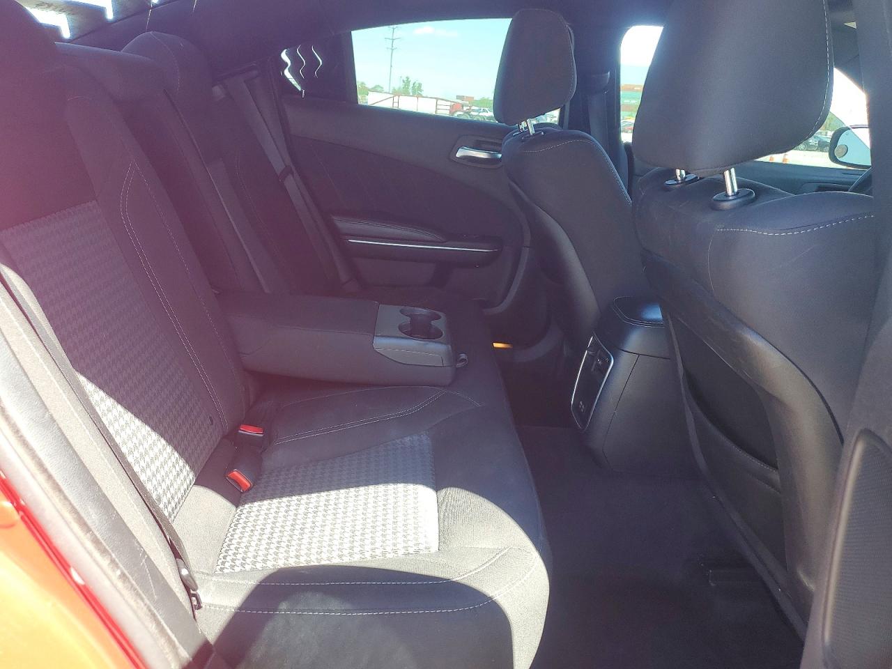 2017 DODGE CHARGER SXT photo 19