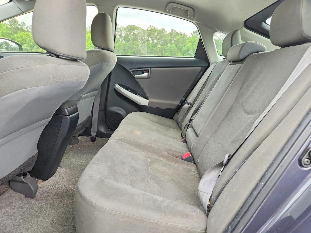 2014 TOYOTA PRIUS TWO photo 19