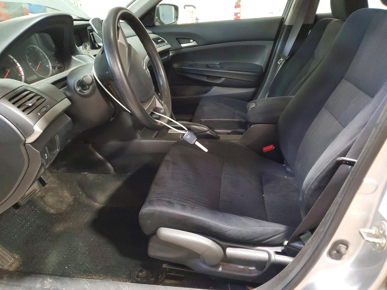 2012 HONDA ACCORD LX photo 19