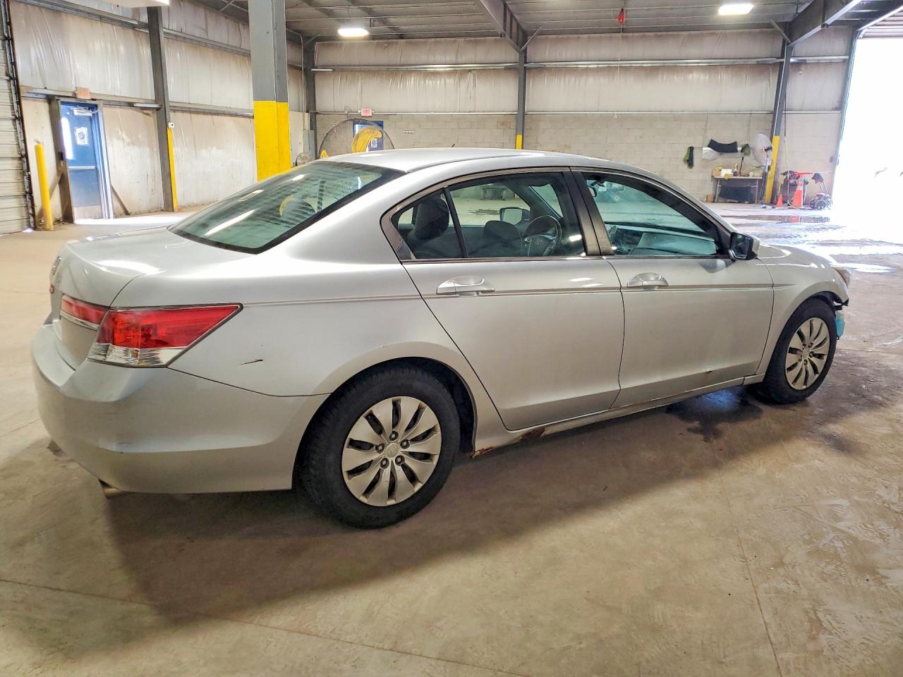 2012 HONDA ACCORD LX photo 7
