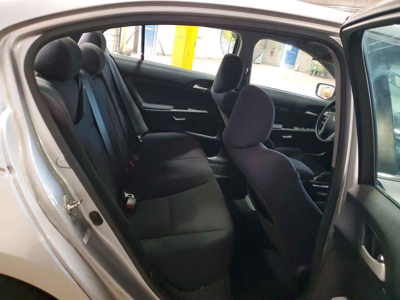 2012 HONDA ACCORD LX photo 28