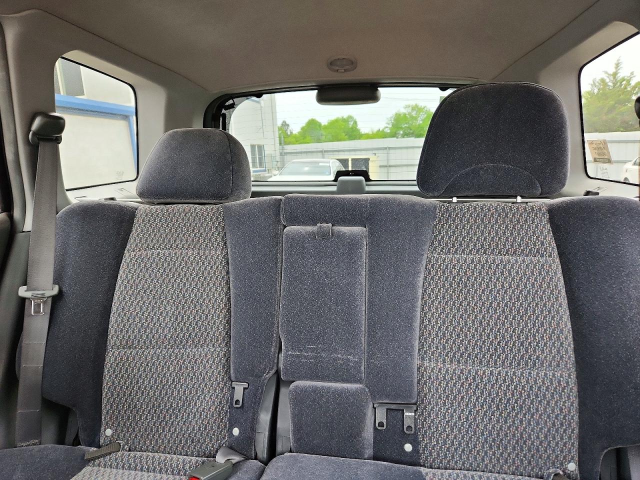 2004 HYUNDAI SANTA FE GL photo 19