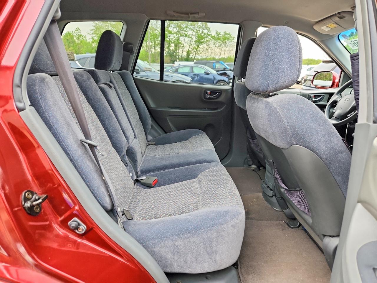 2004 HYUNDAI SANTA FE GL photo 21