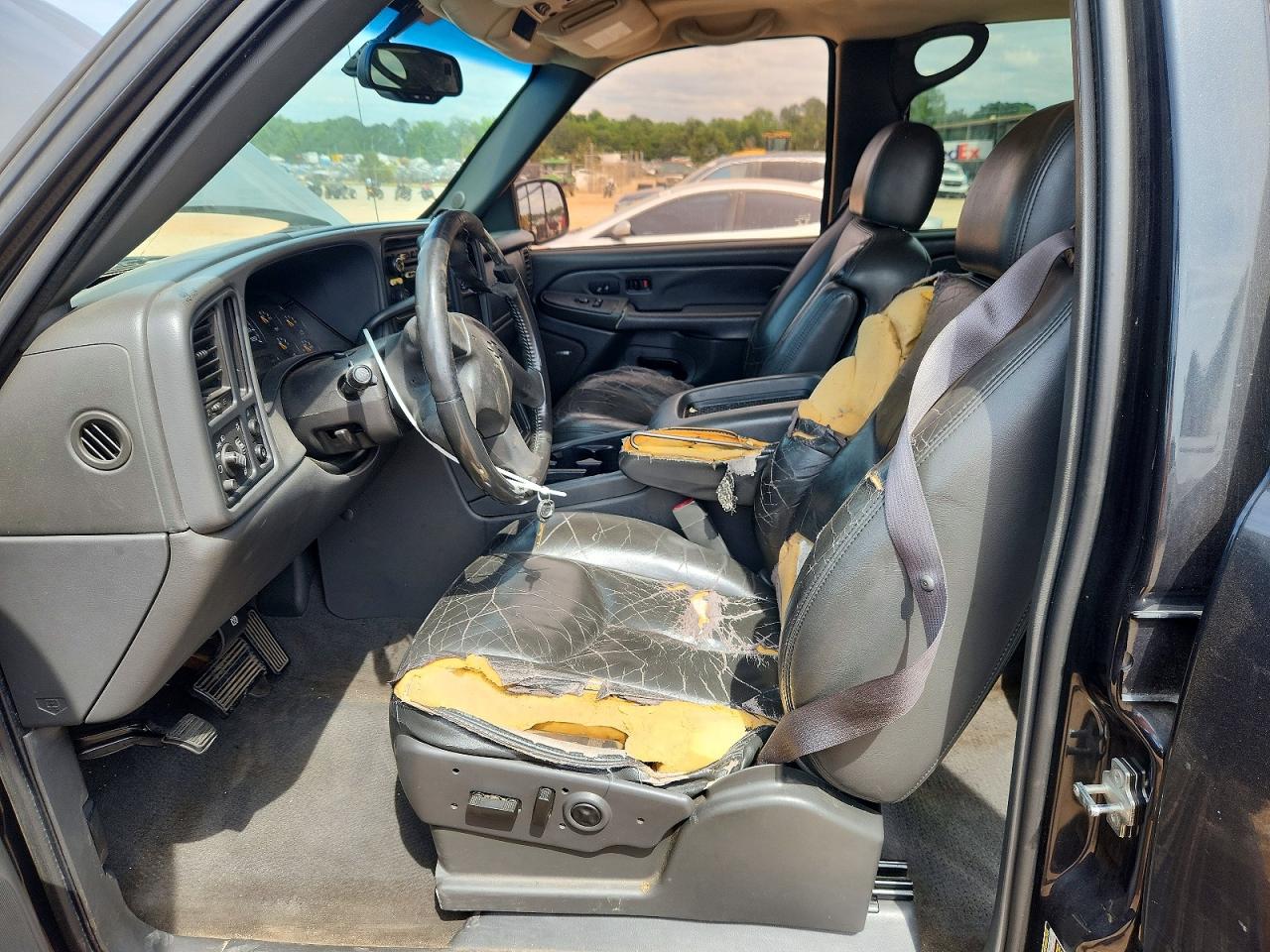 2004 CHEVROLET AVALANCHE C1500 photo 13