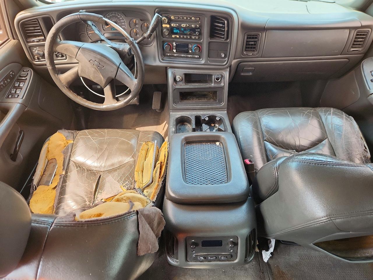 2004 CHEVROLET AVALANCHE C1500 photo 15