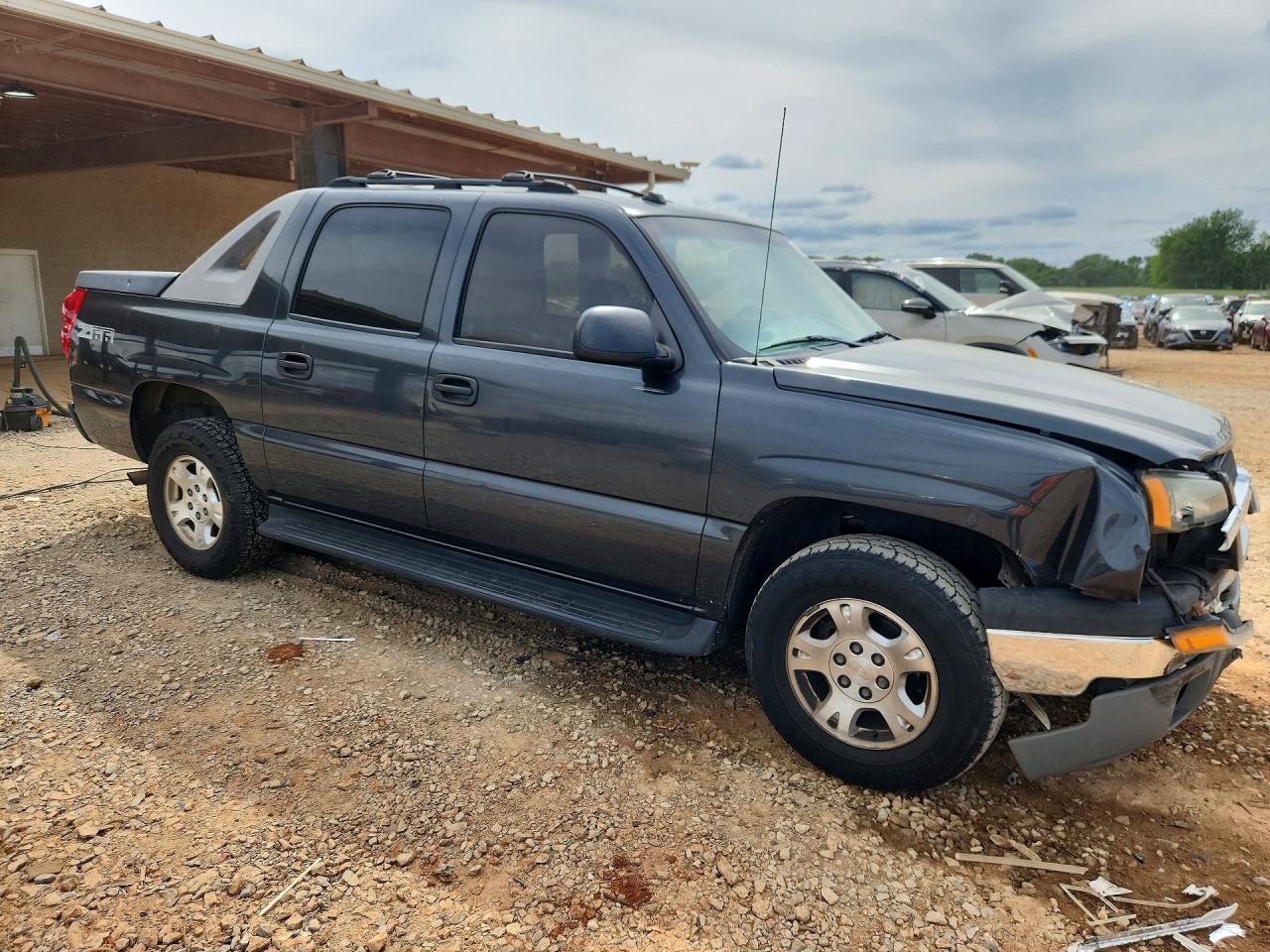 2004 CHEVROLET AVALANCHE C1500 photo 7